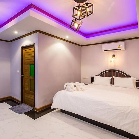 Loft Vintage Chalet Resort Koh Lanta Exterior photo