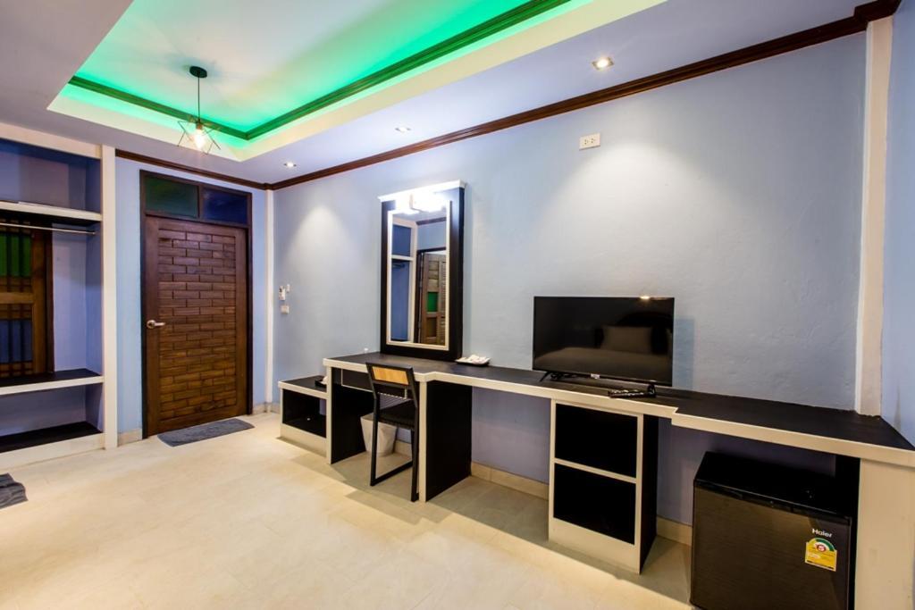 Loft Vintage Chalet Resort Koh Lanta Exterior photo