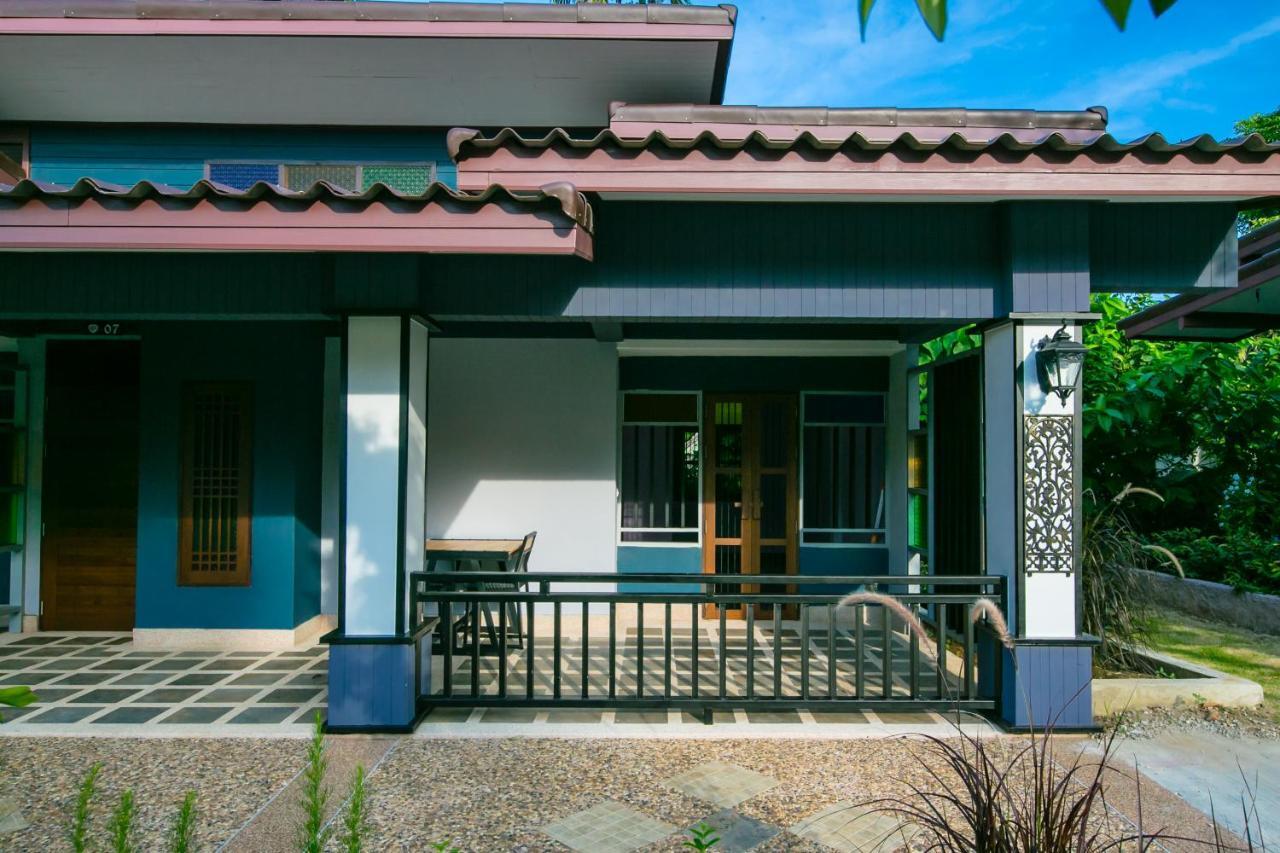 Loft Vintage Chalet Resort Koh Lanta Exterior photo