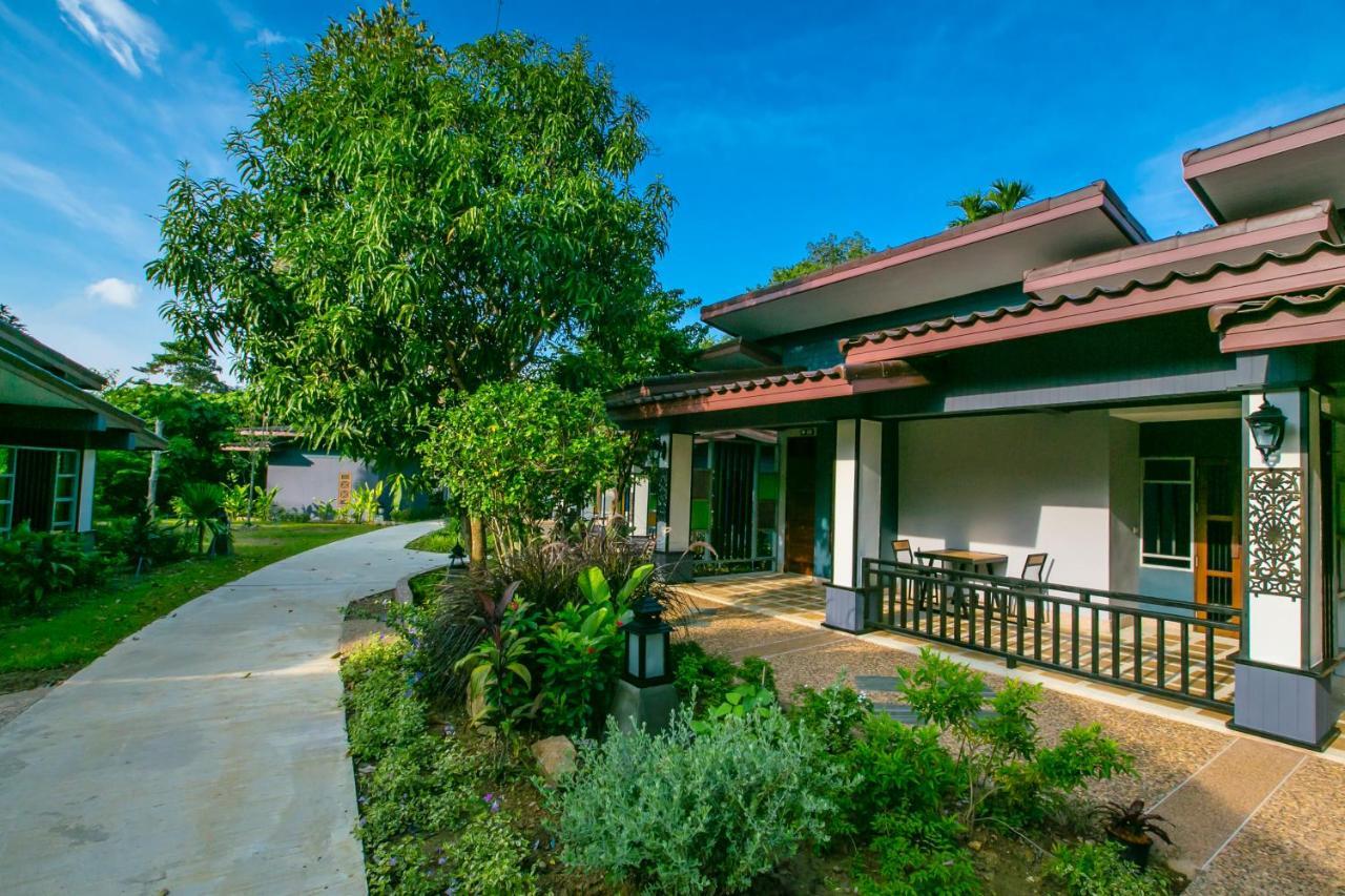 Loft Vintage Chalet Resort Koh Lanta Exterior photo